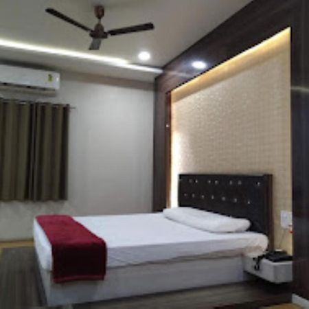 Hotel Shambhavi , Madhya Pradesh Betūl Exteriör bild