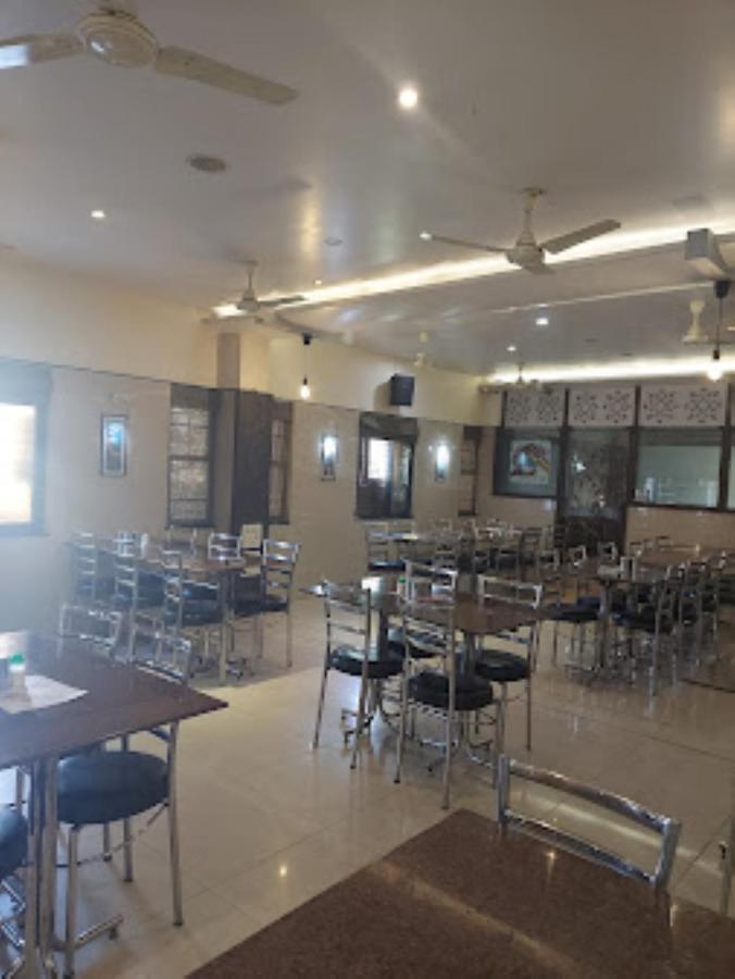 Hotel Shambhavi , Madhya Pradesh Betūl Exteriör bild